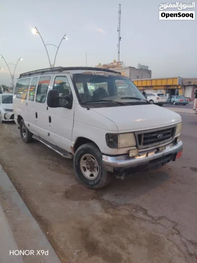 فورد مونديو Standard 2