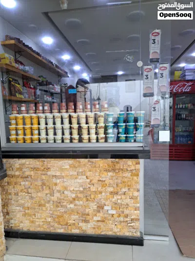 قهوة للبيع مع معداتها 3