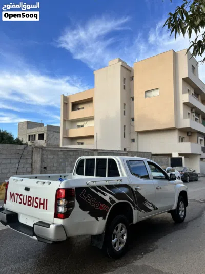ميتسوبيشي ⁦L200⁩ ⁦Double Cab GLX⁩ 3