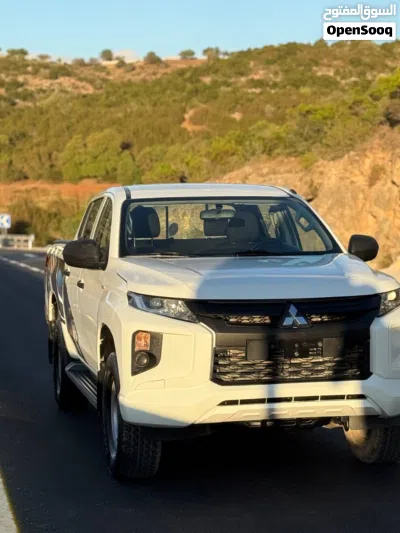 Mitsubishi L200 Standard 2