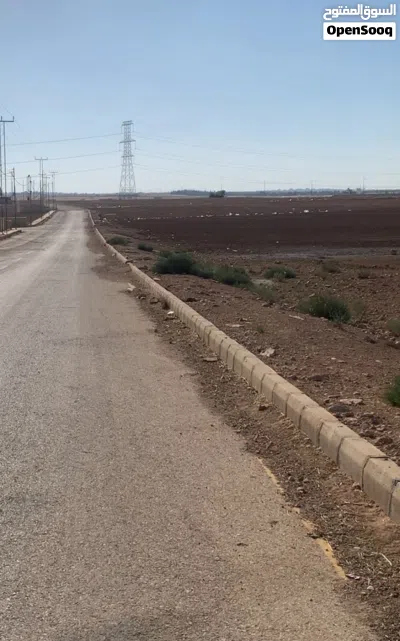 ارض مميزه في جنوب عمان الصلاحيه بالقرب من جلول 2