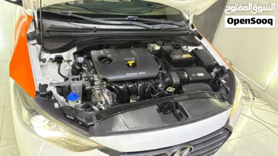 Hyundai Elantra GL 2