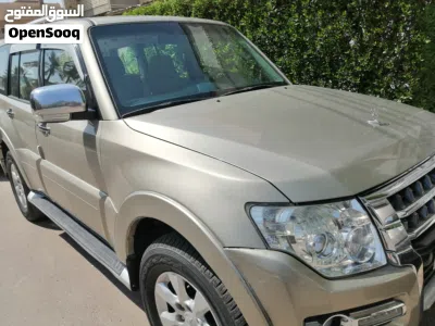 Mitsubishi Pajero GLS 2
