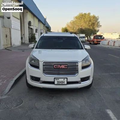 GMC Acadia Denali 4