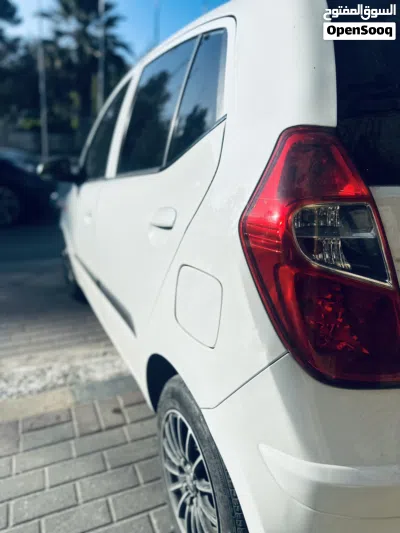 Hyundai i10 Standard 4
