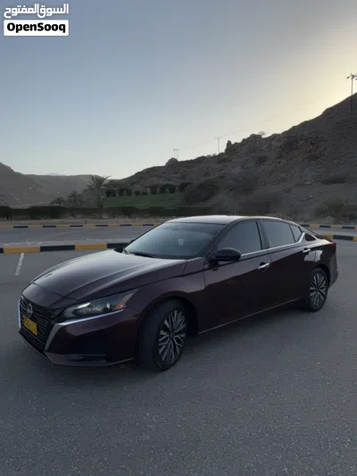 نيسان التيما SV 4