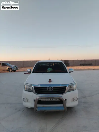 Toyota Hilux GLX 3