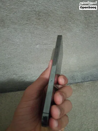 ايفون 13 برو نضيف مكسر خلفيه أقرا وصف مستعجل 3