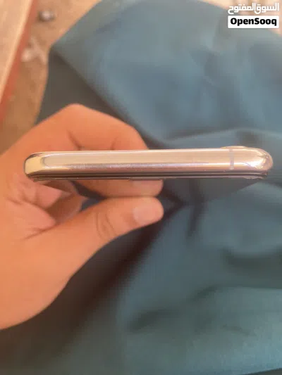 ايفون Xs Max 4