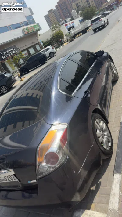 Nissan Altima Standard 3
