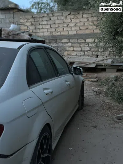 مرسيدس بنز الفئة-C C 300 3