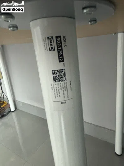 مكتب ايكيا مقاس 120 × 60 سم بحالة ممتازة جدًا. IKEA Desk 120x60 cm for Sale 2