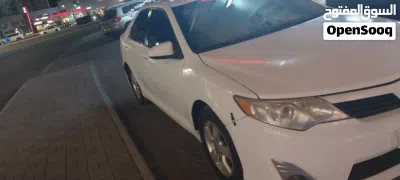 Toyota Camry LE 4