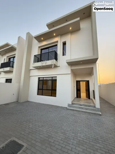 للبيع فيلا في المعبيله شارع الخير Villa for sale in Al Maabilah Al Khair Street 2