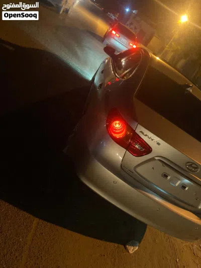 Hyundai Avante Limited 4
