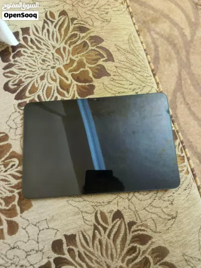 جهاز RED MAGIC ASRTAمستعمل بحالة ممتازة 9.4 إنش بسعة 1 تيرابايت مع ملحقات 4