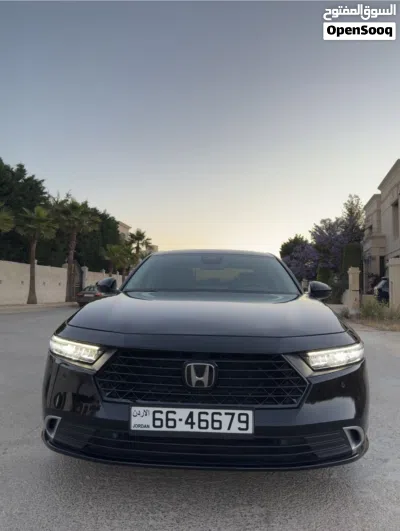 Honda Accord Touring 2
