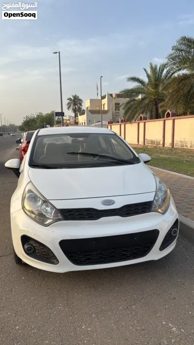 كيا ريو Standard 2