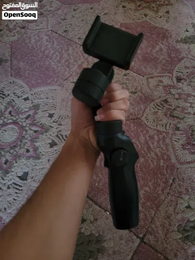 DJIOSMO2 توجد مثبت الجوال .للتصوير الثابت. السعر ب 200 سعودي فقط 4
