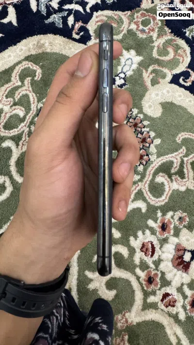 ايفون x في حاله الوكله نظيف جدا 4