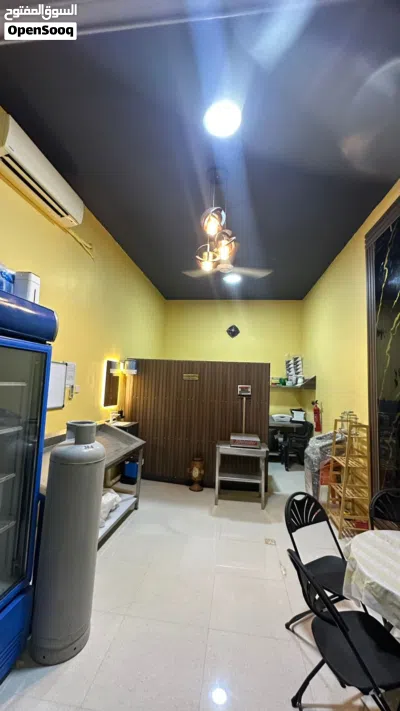 محل بيع وشوي اسماك ومأكولات بحريه محل بجميع ما فيه، ترخيص ومحل لبيع بسجل ولا بدون سجل بدون عمال 4