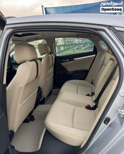 هوندا سيفيك LX 4