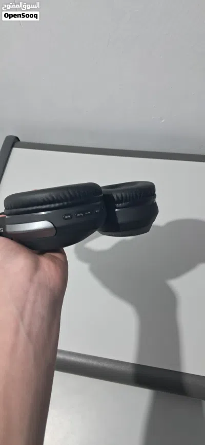سماعه sony جديده ولاكن بلا كرتونه ولا مره استخدمت 3