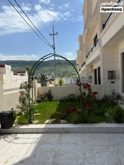 بيت فاخر للبيع 3