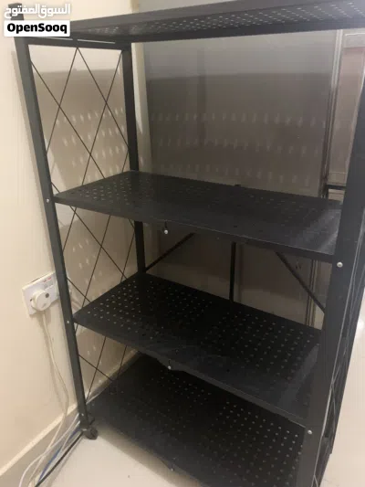 الرف الواحد بسعر 80 ريال قطري. Each shelf costs 80 Qatari Riyals. 3