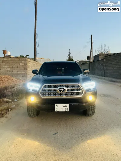 Toyota Tacoma TRD Off-Road 2