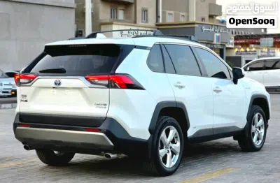 Toyota RAV 4 Limited 3