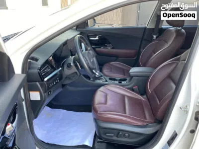 كيا نيرو EX Touring 4