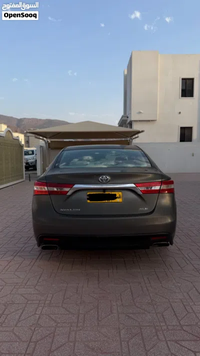 Toyota Avalon XLE 4