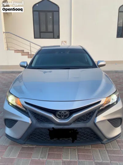 Toyota Camry SE 3