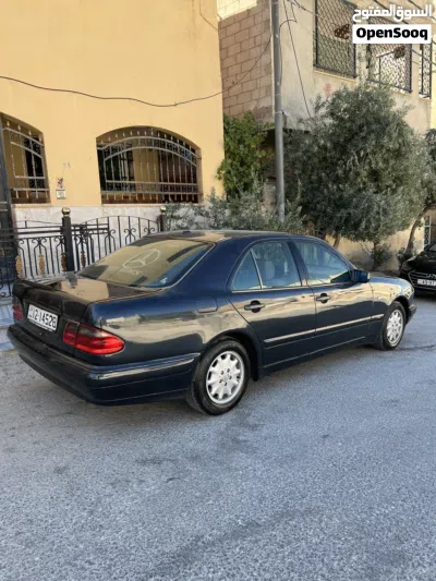 Mercedes Benz E-Class E 200 3
