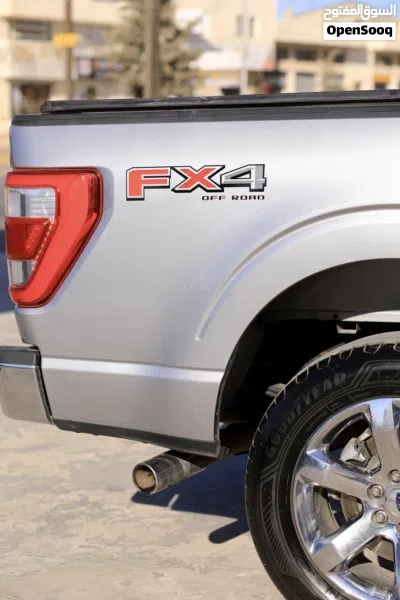 Ford F-150 Lariat 3
