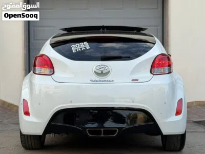 Hyundai Veloster Sport 3
