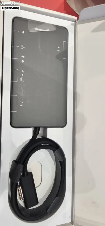Microsoft surface dock 2 3