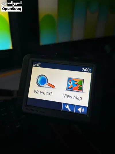 جهاز ملاحة سيارات Garmin nüvi مع شاحن Traffic Receiver الأصلي 2