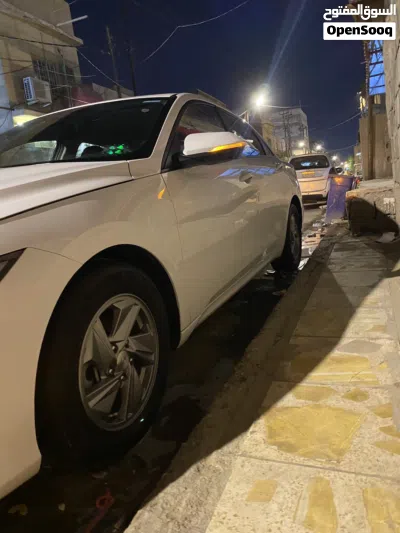 Hyundai Elantra GLS MID 2