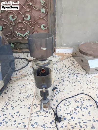 ماكينة سان ماركو H100 فل ورحاية بن ومكينة كريب للبيع المكان جنزور 2