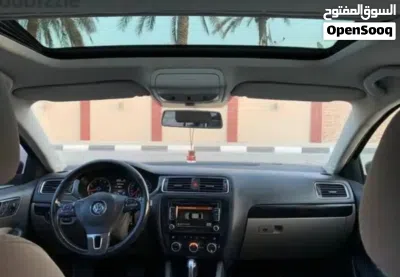 Volkswagen Jetta SE 2