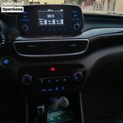 Hyundai Tucson Limited 3