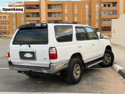 Toyota 4 Runner SR5 4