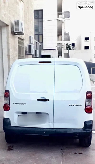 Peugeot Partner Standard 4