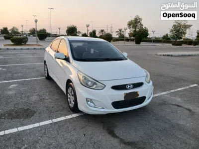 Hyundai Accent GLS 3