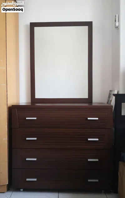 أثاث منزل أسرة و تسريحة 3