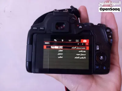 كامرة canon 250D اخو الجديد 4