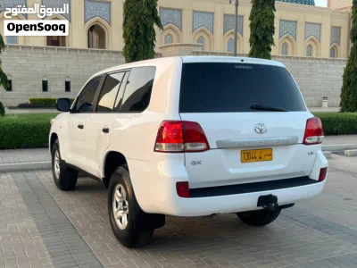 Toyota Land Cruiser GX 3