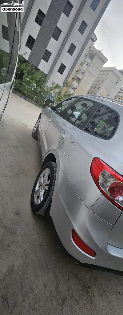 Hyundai Santa Fe Limited 4